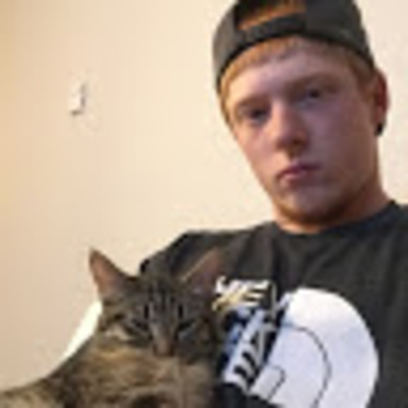 Meet your Posher, Justin - Picture 1 of 1